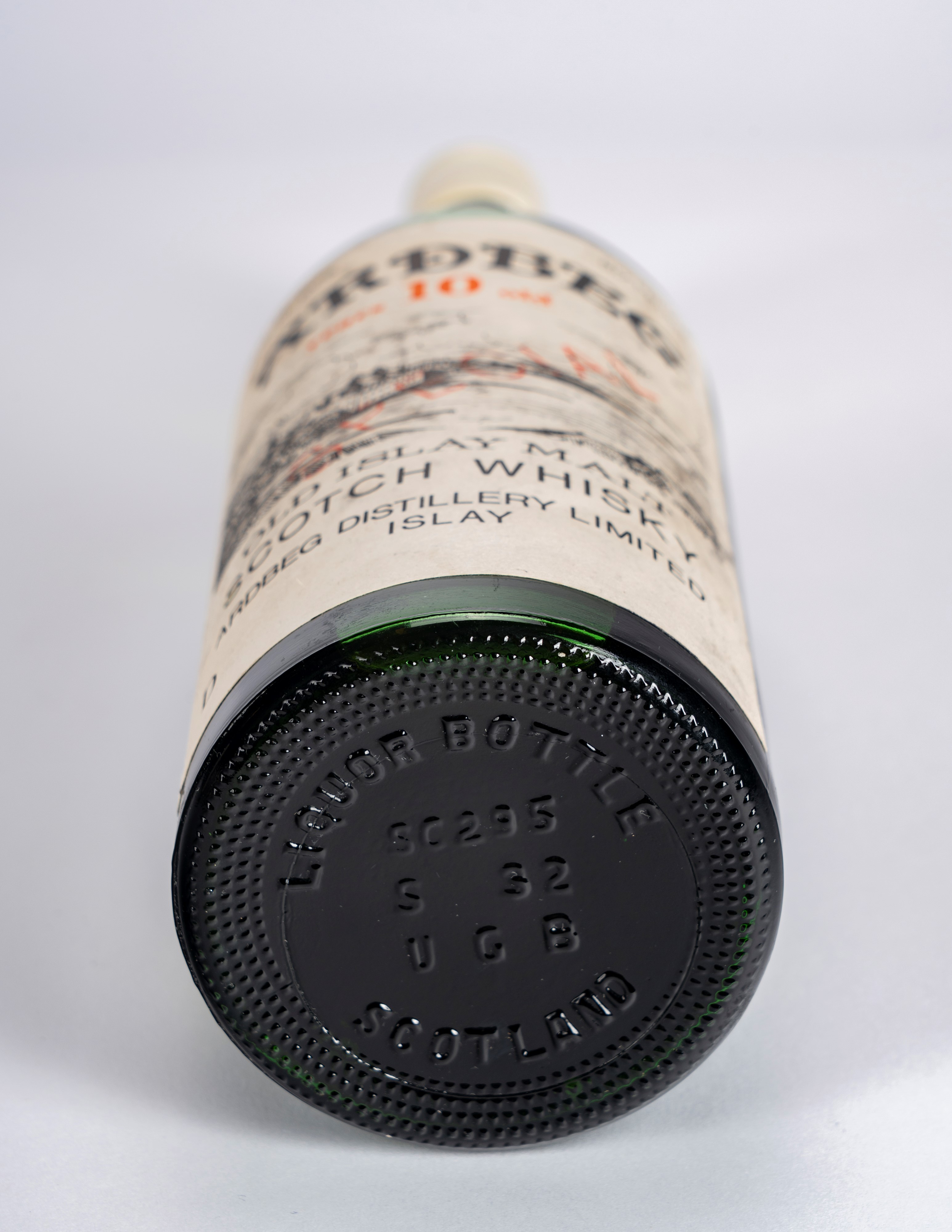 Scozia - Ardbeg 10 anni, whisky Scotch Single Malt di Islay "Special", 80° proof (26 2/3 fl. oz.)