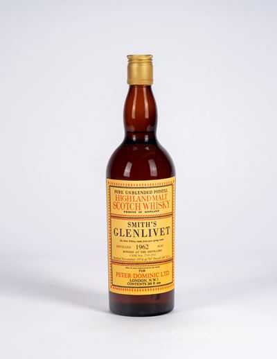 Whisky Glenlivet, distillato nel 1962, imbottigliato nel 1974