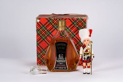 Hill Thomson & Co. Ltd, De Luxe Scotch Whisky