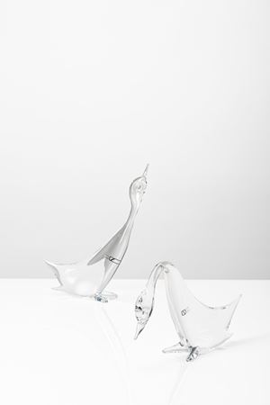 Pair of bird-shaped sculptures