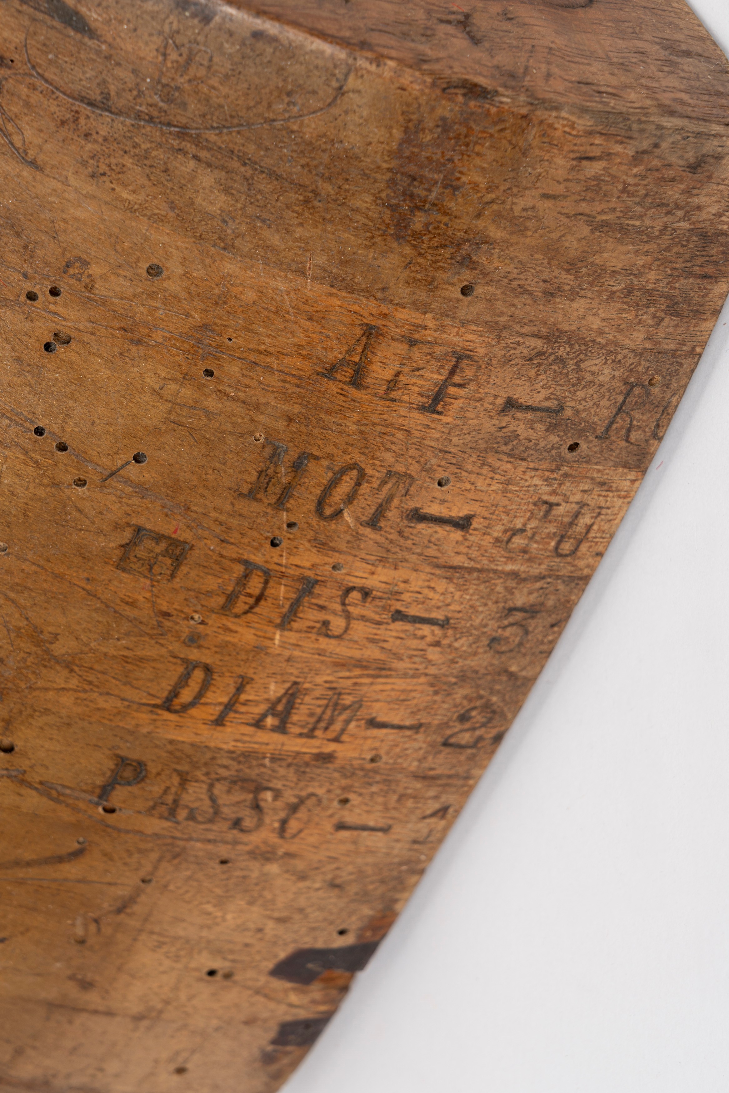 Pala di elica in legno, per velivolo italiano tipo Caproni (inizio XX secolo), modificata ad appe...