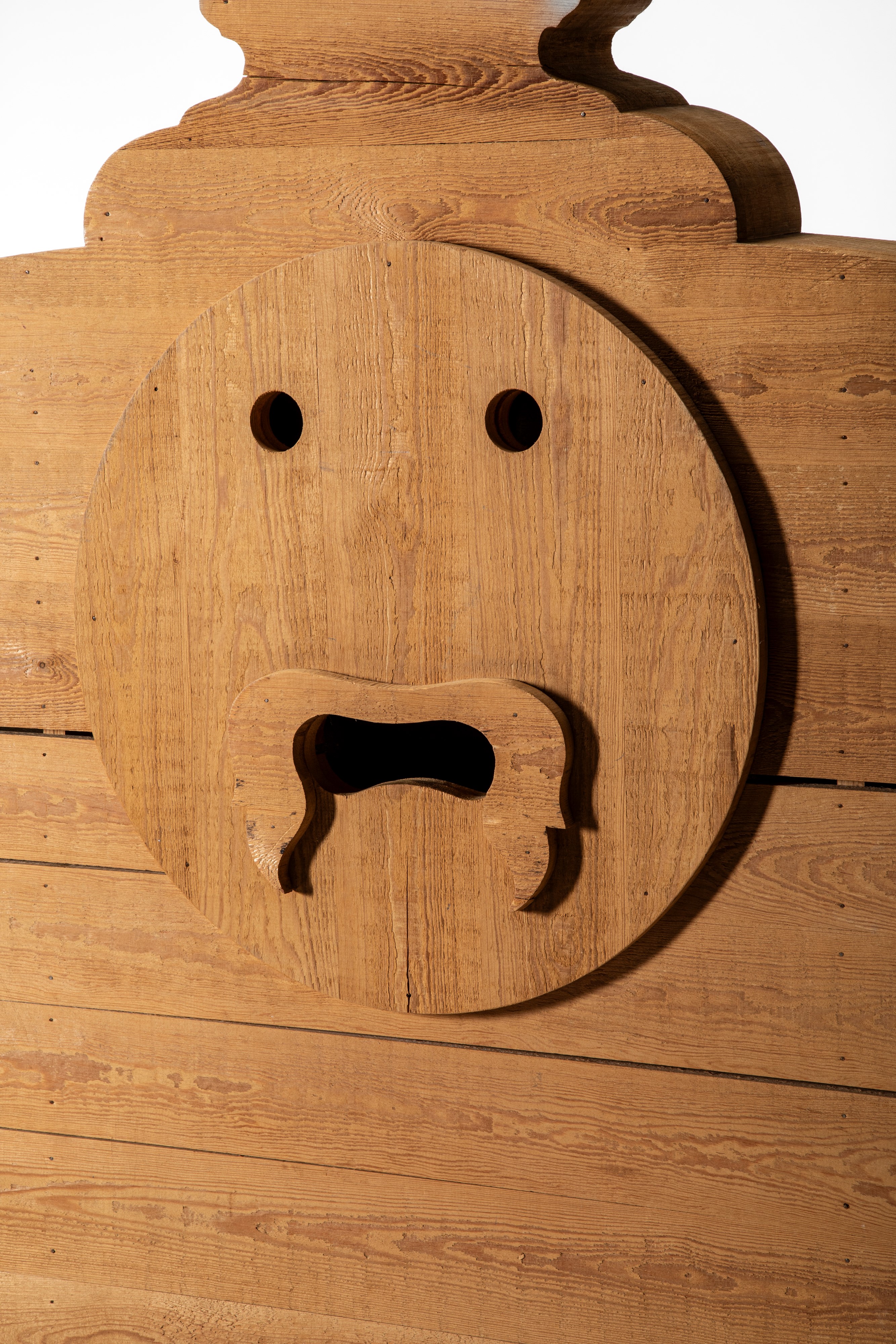 Mario Ceroli - Letto Modello 'bocca della Verità' della Serie 'mobili nella Valle'