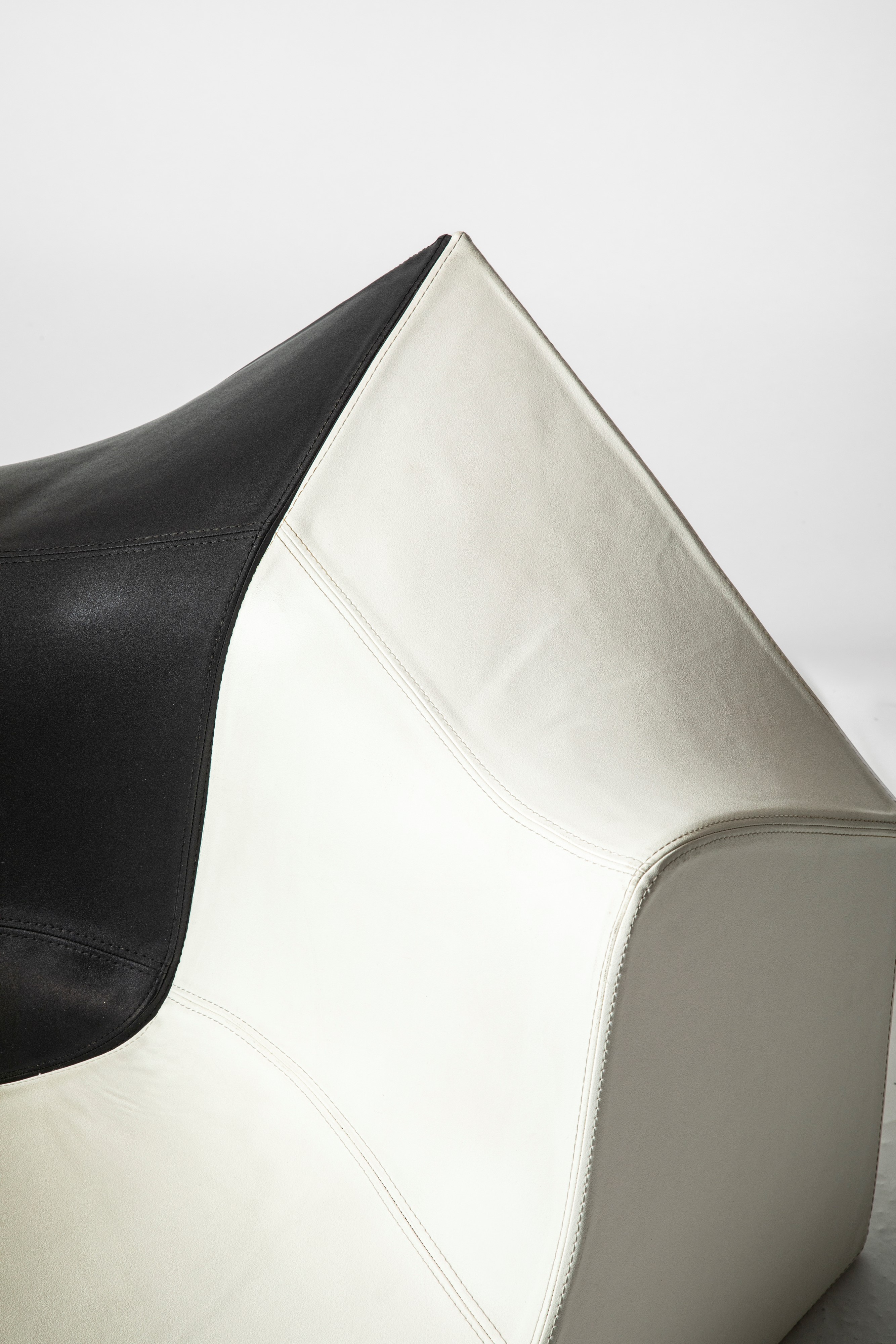 Zaha Hadid - Seduta modulare “Z-Play”