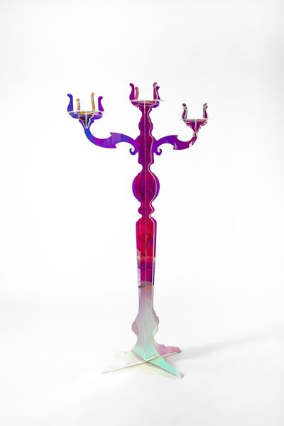 Candelabro da terra a tre fiamme, modello «Maua Huni»