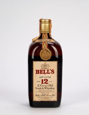 Bell's Deluxe 12 a Very Old Scotch Whiskey (1 BT)