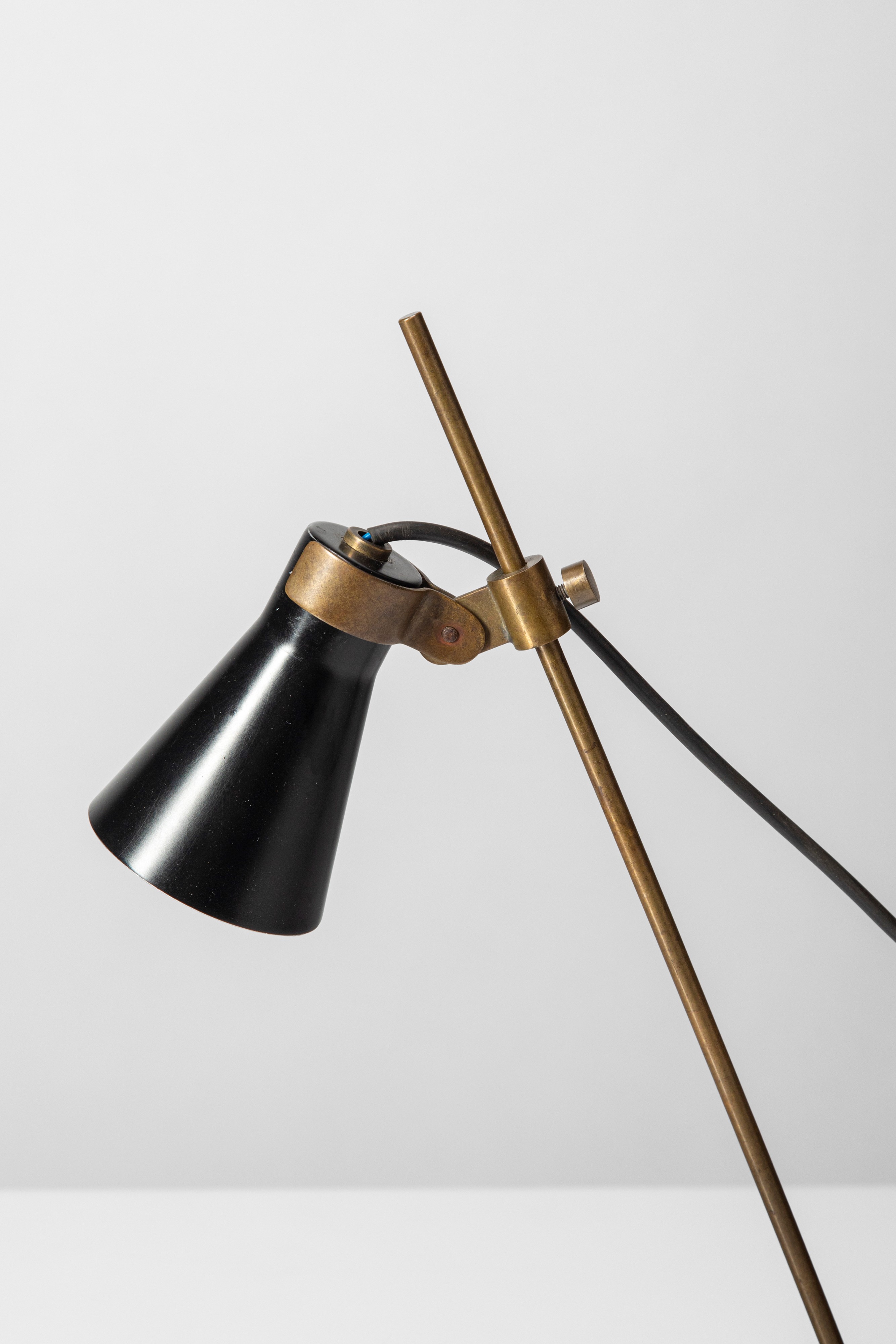 Luigi Caccia Dominioni - Lampada da tavolo regolabile “Sasso” (mod. LTA 1), 1948