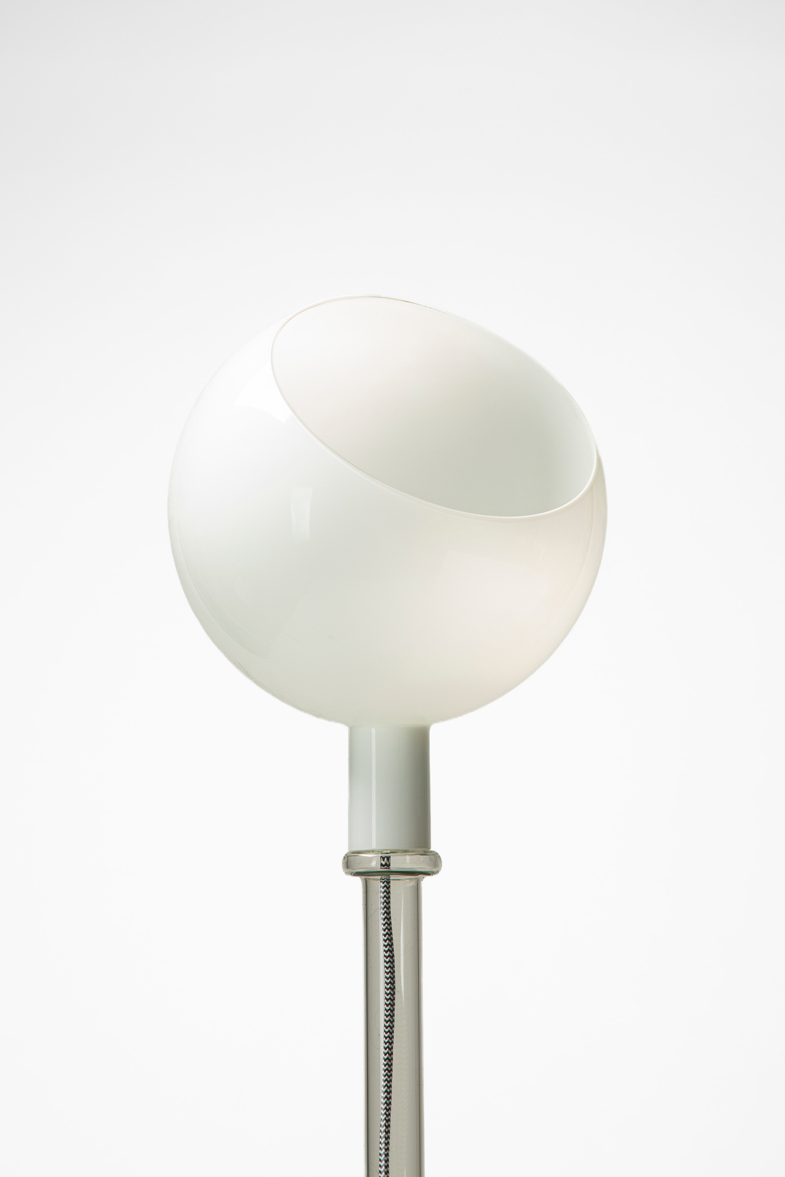 Gae Aulenti, Piero Castiglioni - Lampada da terra modello “Parola”, 1980