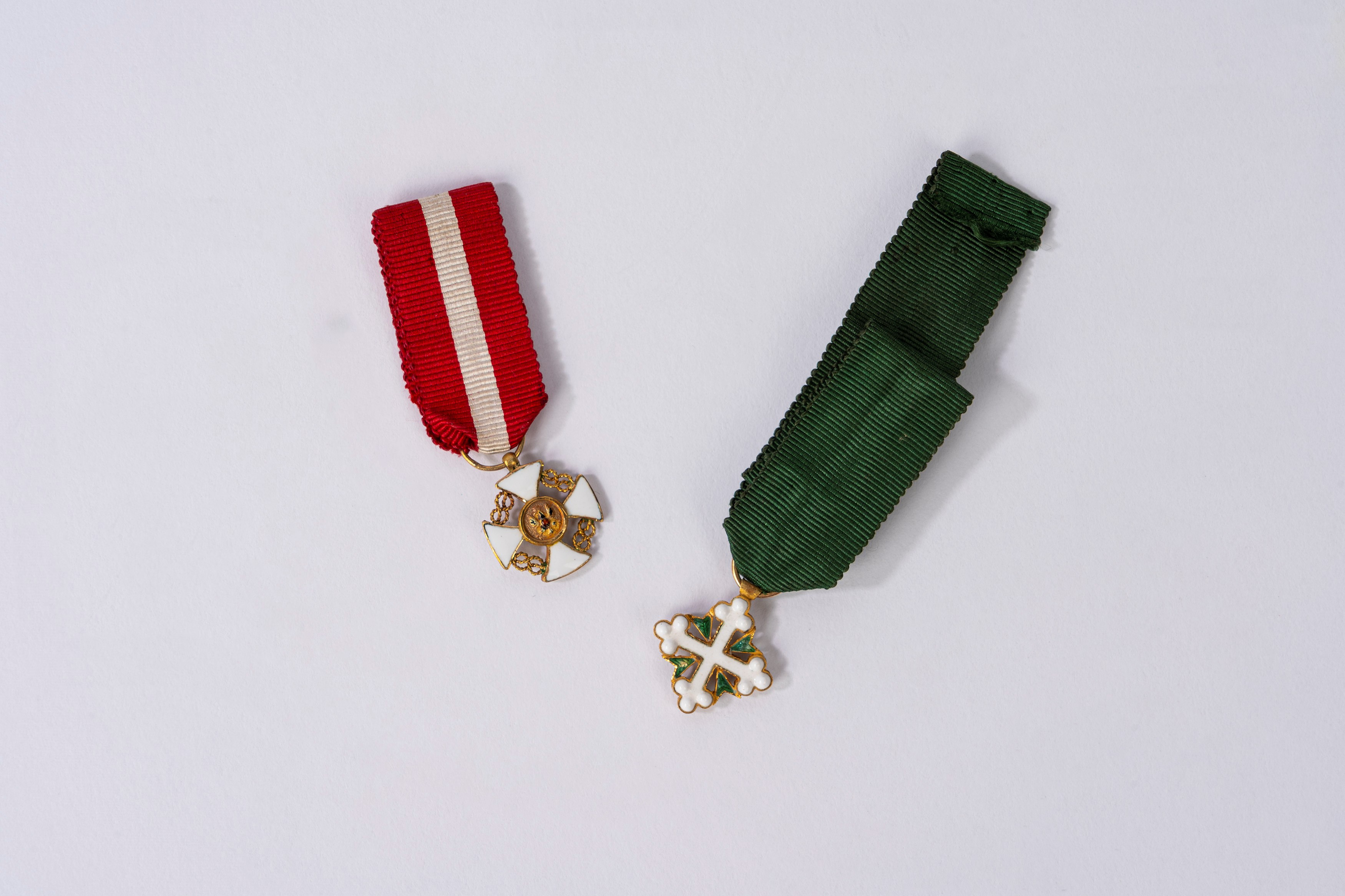 Regno d’Italia, Coppia di onorificenze mignon: Corona d’Italia e Santi Maurizio e Lazzaro (anni 1...