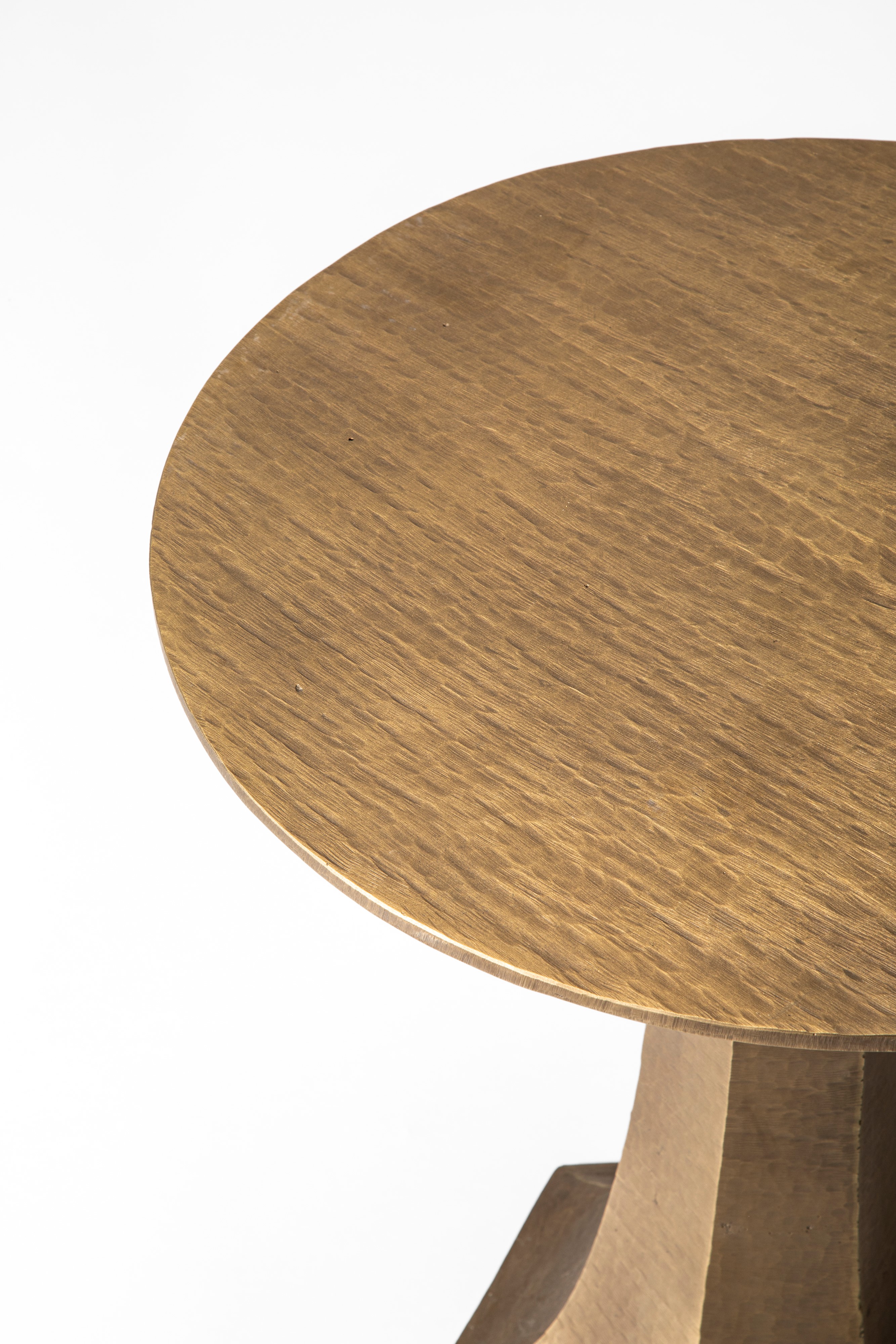 Luciano Frigerio - Side table in ottone (limited edition)
