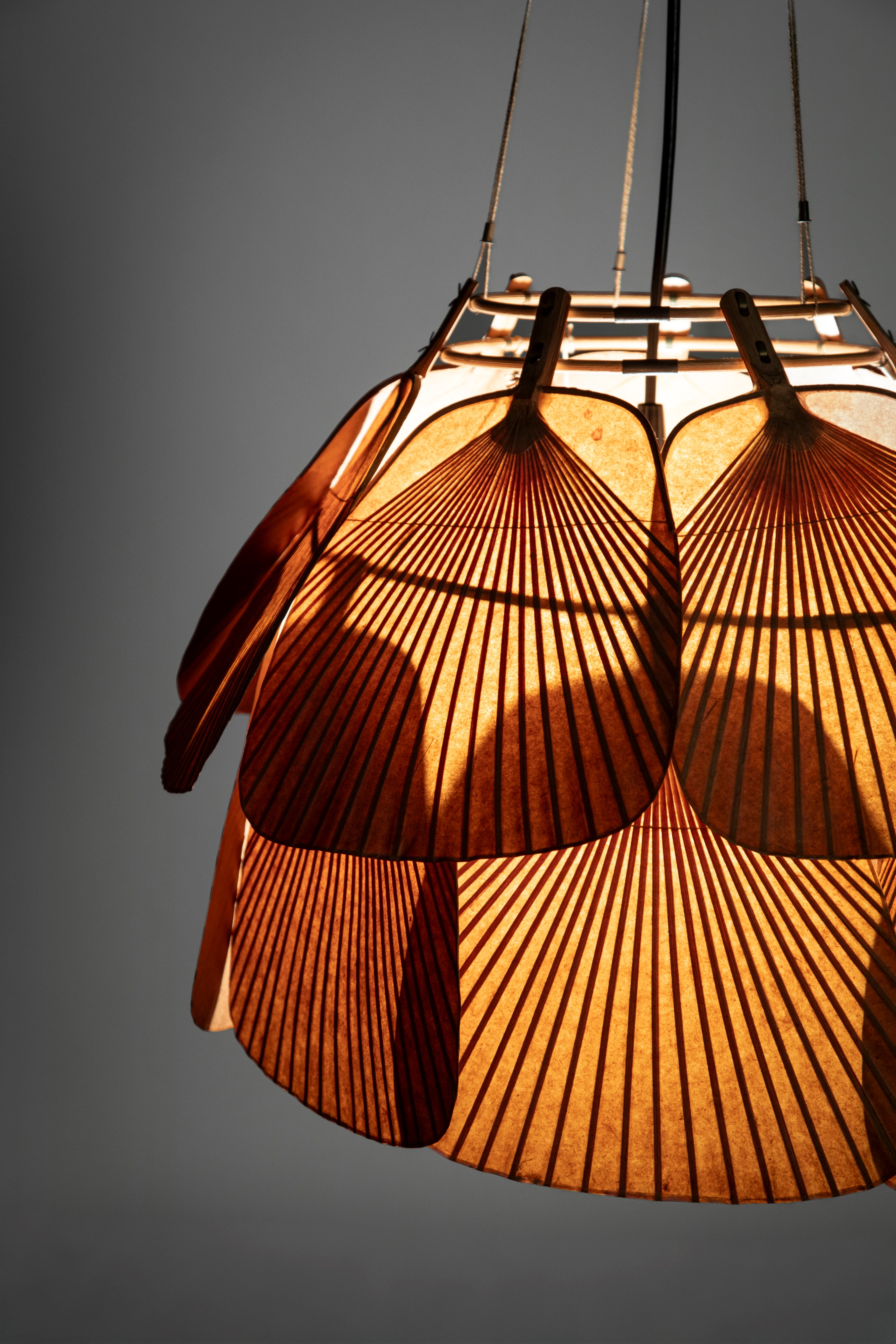 Ingo Maurer - Lampada a Sospensione Modello 'ju-yon' dalla Serie 'uchiwa'