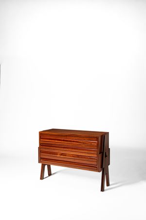 Chest of drawers from the 'Cavalletto' series