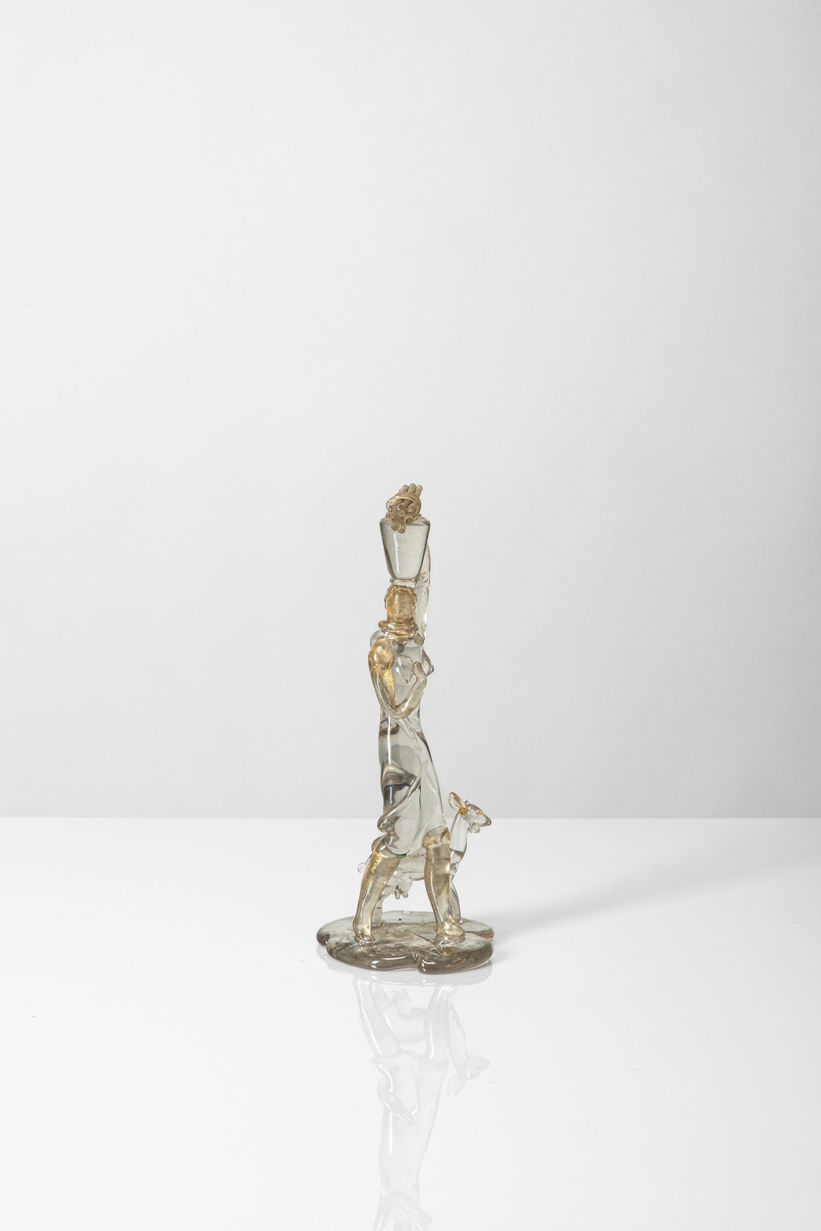 Flavio Poli - Figura campestre in vetro massiccio con foglia d’oro (1937)