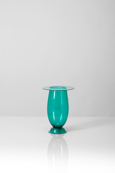 Vaso, vetro soffiato, bordo a piattino verde smeraldo, firma all’acido C.V.M. (coronata), Murano,...