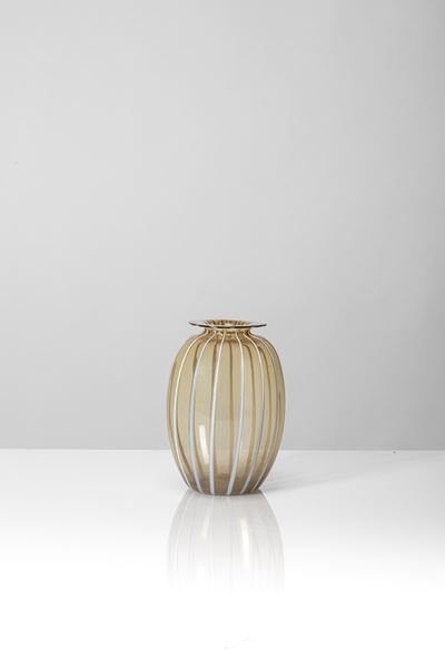 Vaso in vetro soffiato pagliesco con canne in pasta bianca