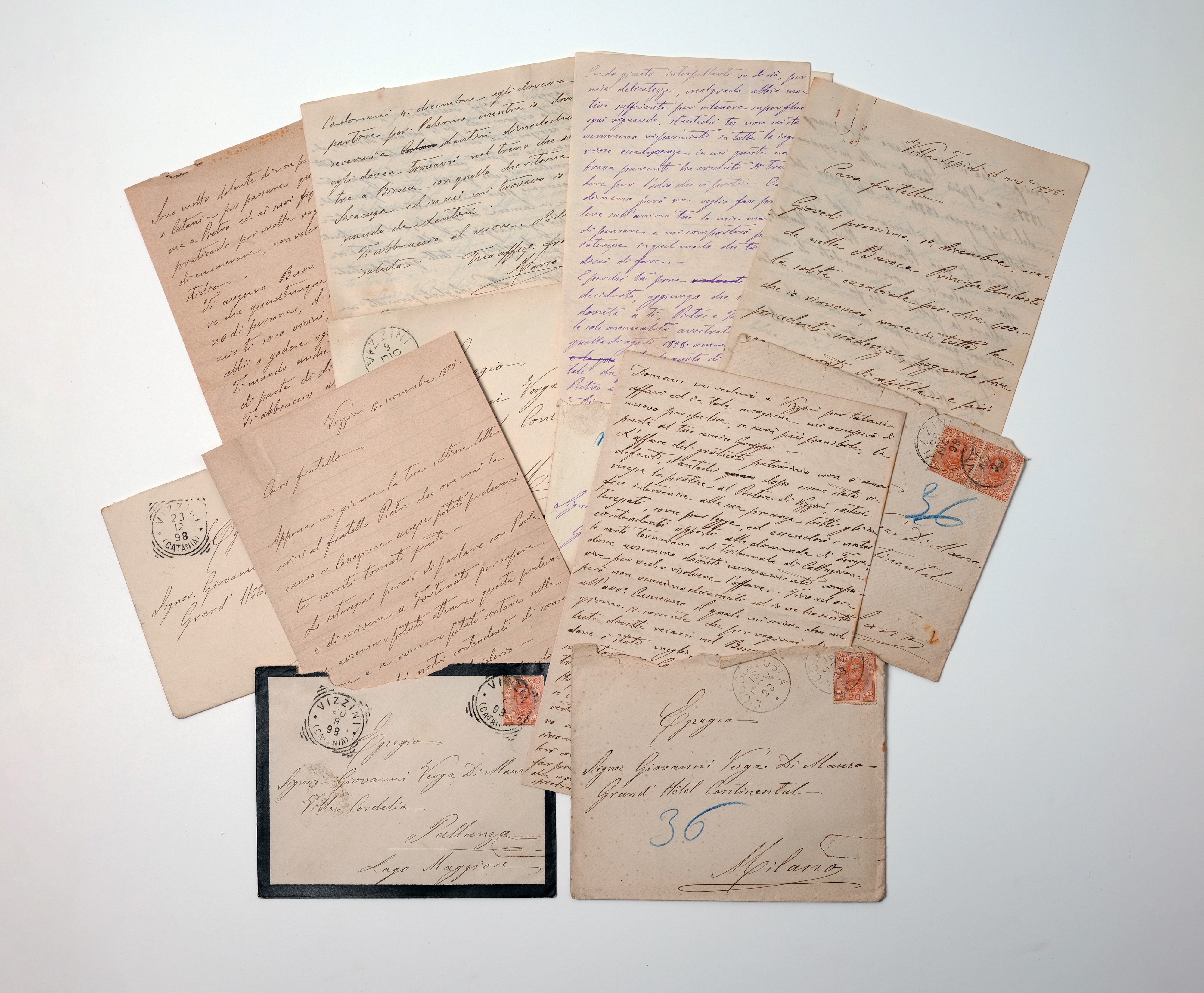 Carteggio tra lo scrittore Giovanni Verga e familiari (aa. 1881-1918)
