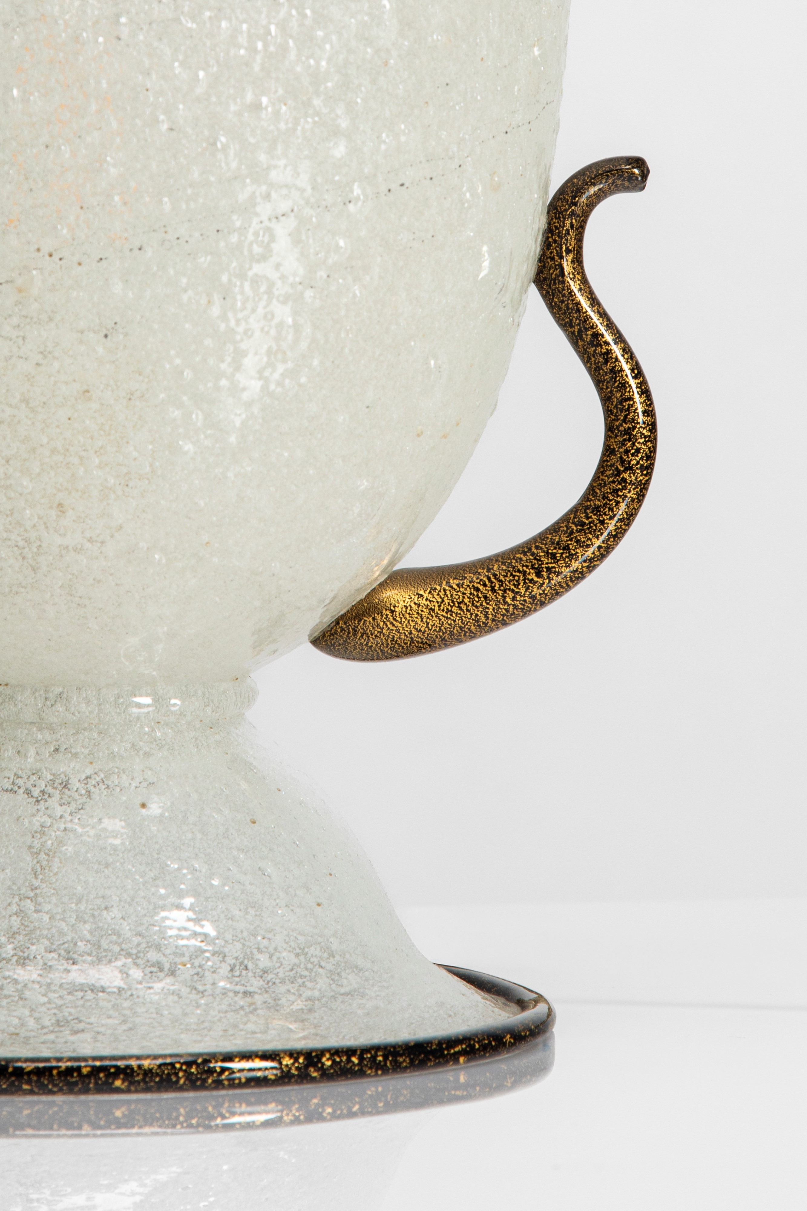 Ercole Barovier - Lampada da tavolo in vetro pulegoso con foglia d’oro (circa 1940)