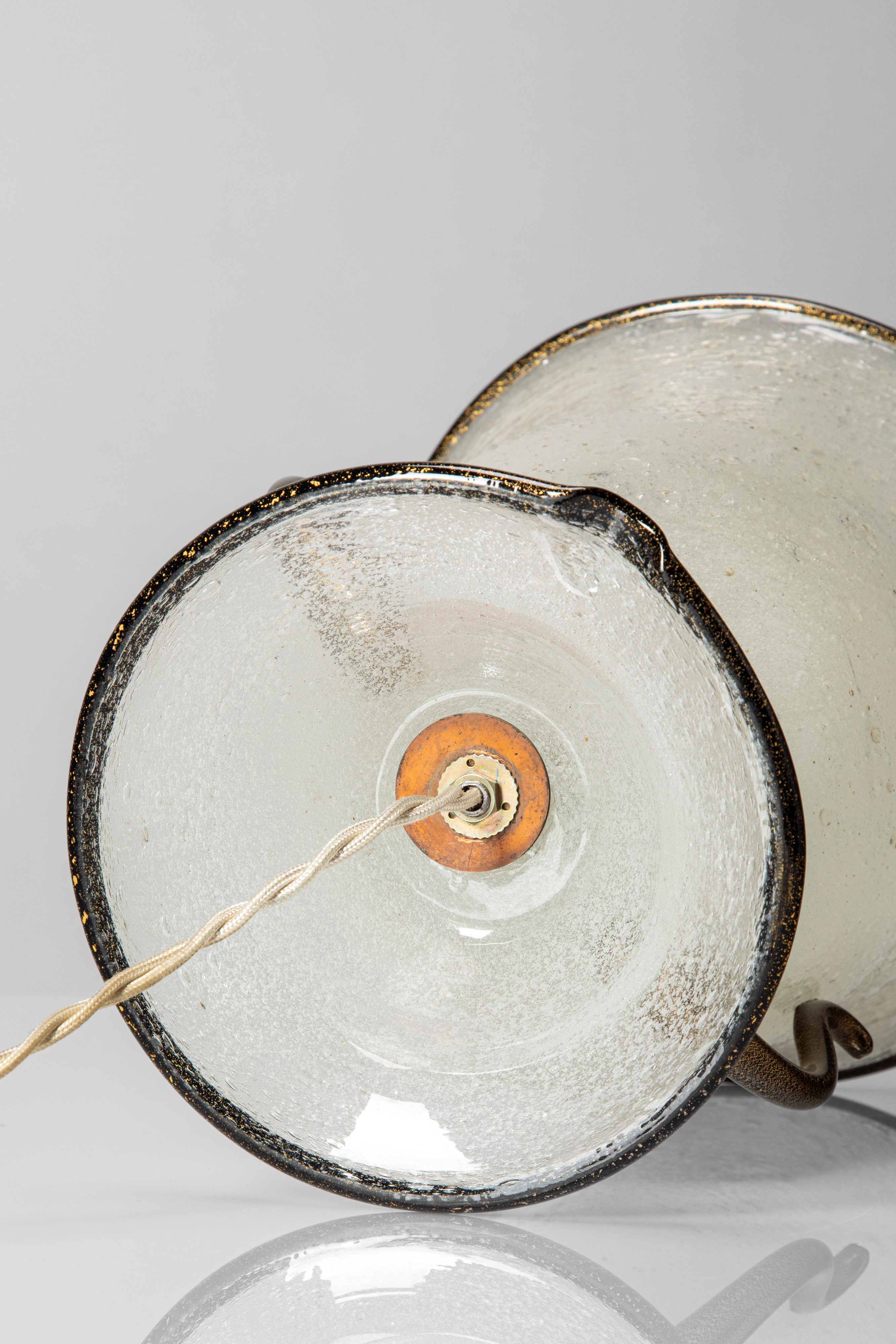 Ercole Barovier - Lampada da tavolo in vetro pulegoso con foglia d’oro (circa 1940)