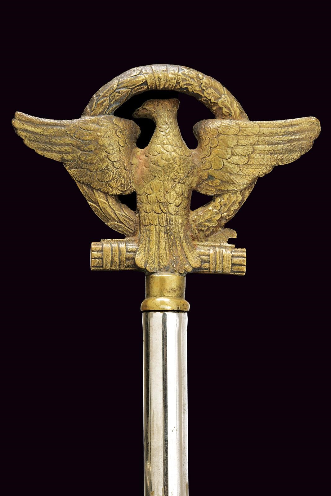 Puntale su asta per labaro della MVSN, aquila ad ali spiegate in ottone