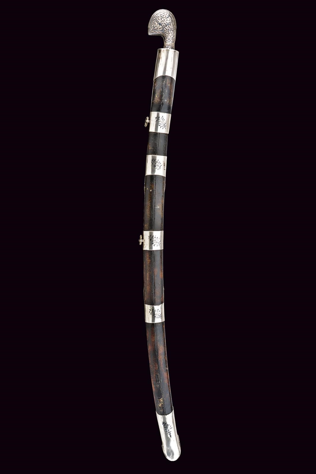 Russia imperiale, Shasqua con fornimenti in argento niellato, epoca Nicola II (fine XIX–inizio XX...