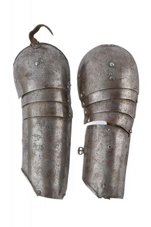 A lot of two spaudlers