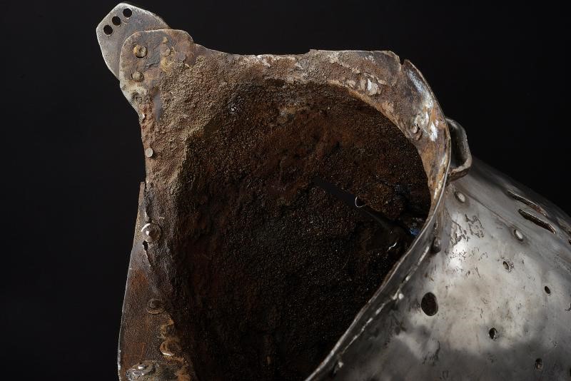 "Bocca di rana" (Stechhelm), elmo medievale, Germania, XX secolo