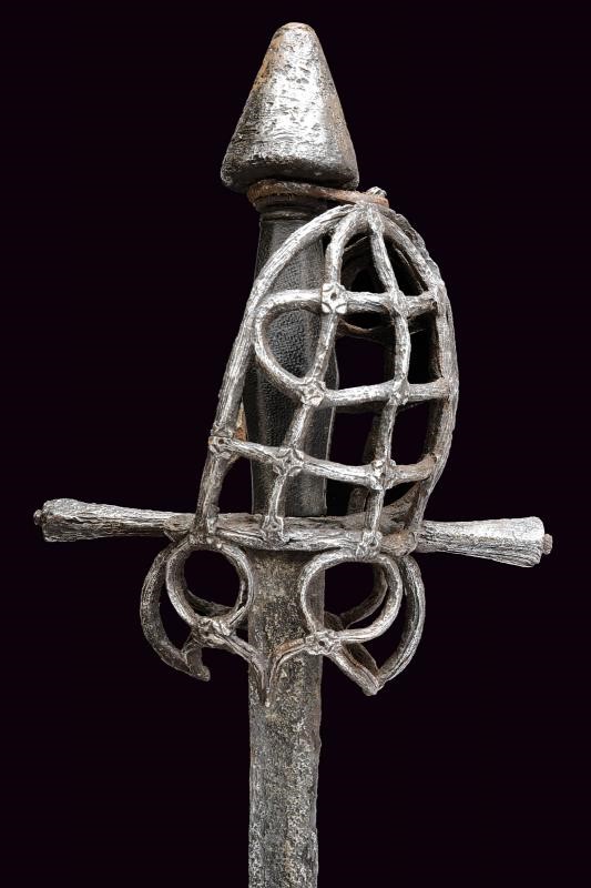 Spada con fornimento a gabbia, lama dritta a un filo e controfilo (terzo quarto del XVI secolo)