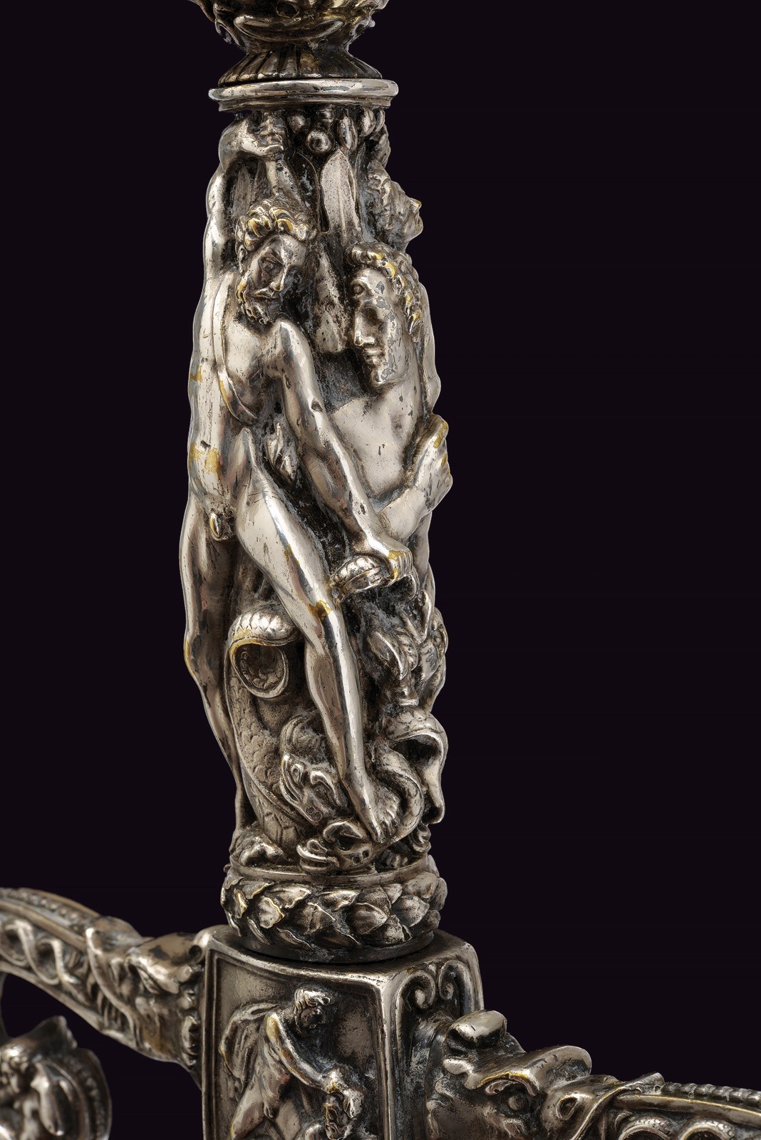 Spada a lama dritta a doppio filo, fornimento in argento con raffigurazioni delle Dodici Fatiche ...