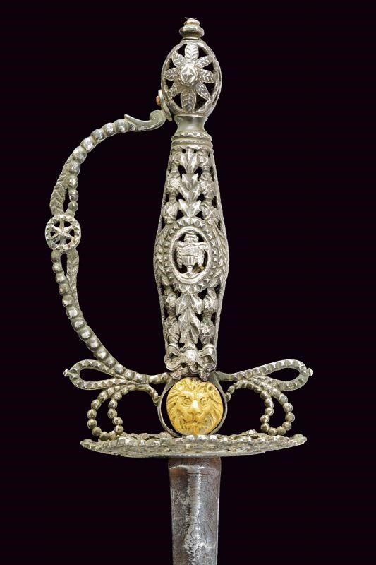 Spadino, lama dritta a due fili, elementi traforati e decorazione a trofei e floreali (XVIII seco...