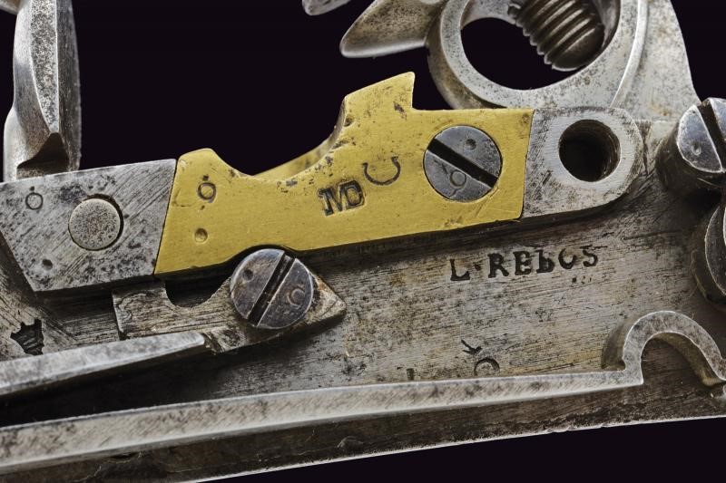 Pistola a pietra focaia militare, batteria con meccanica completa e scodellino in ottone, fine XV...