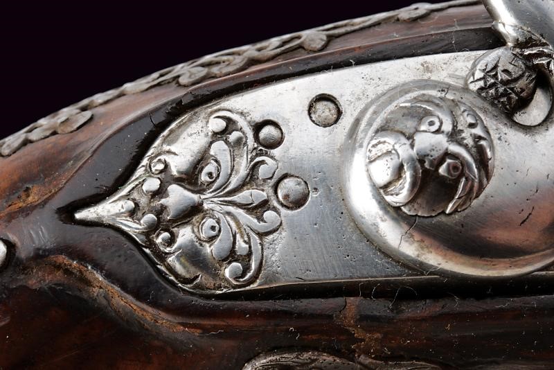 Italia settentrionale, Pistola alla fiorentina da fonda con incisioni floreali e serpenti