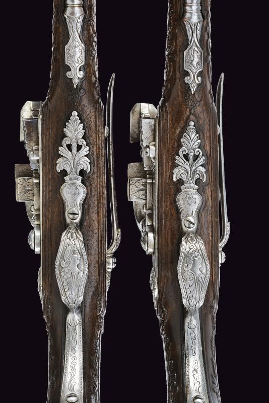 C.Z., Coppia di pistole alla fiorentina, canne lisce a due ordini incise e marcate 1775