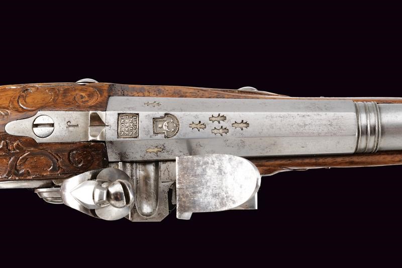 Maestro J. Mond, Coppia di pistole a pietra focaia in calibro 11,5 mm con fornimenti in argento, ...
