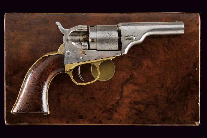 Arma da fuoco, revolver a tamburo 3-1/2" calibro .38, canna tonda rigata, in cassetta