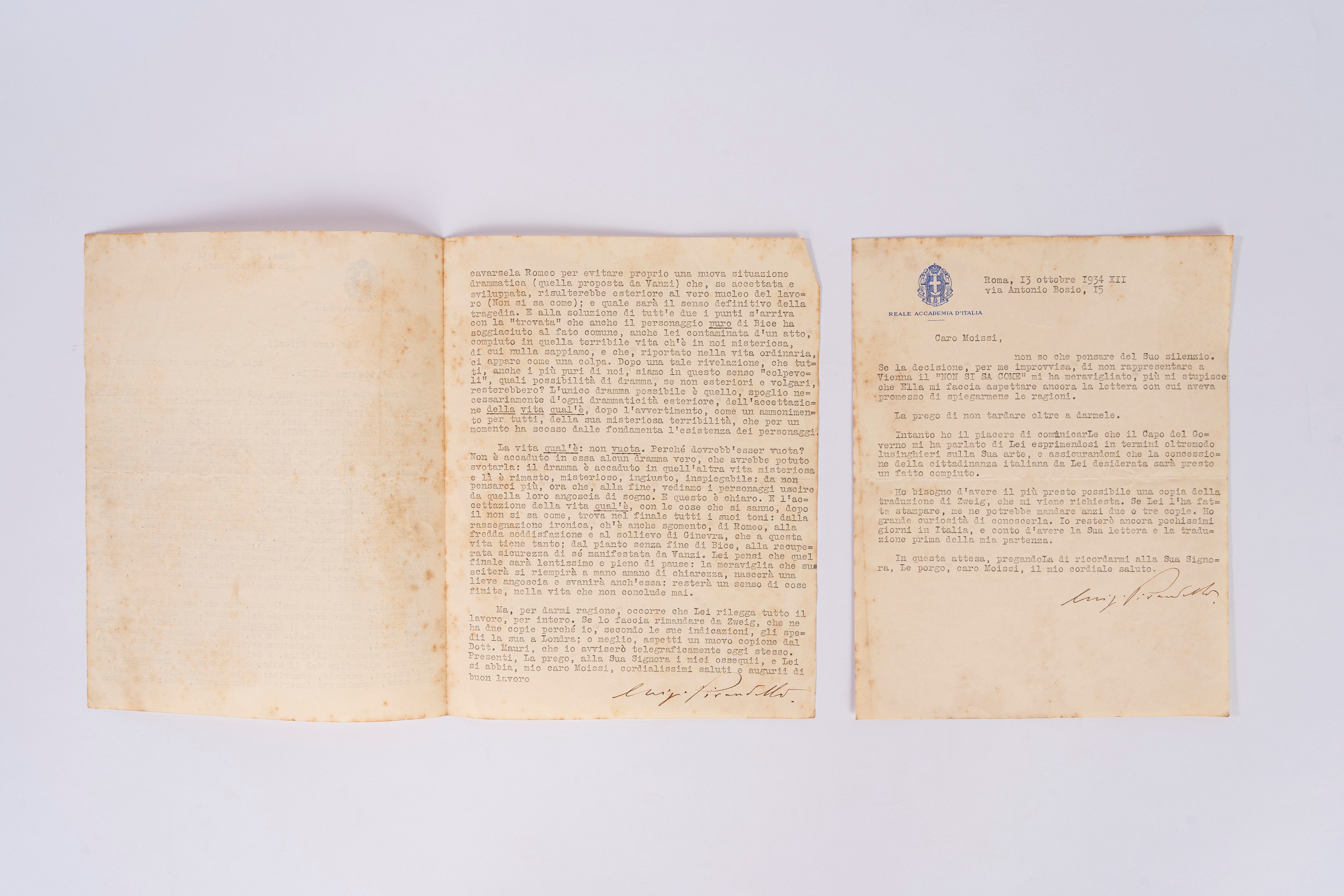 Due lettere dattiloscritte con firma