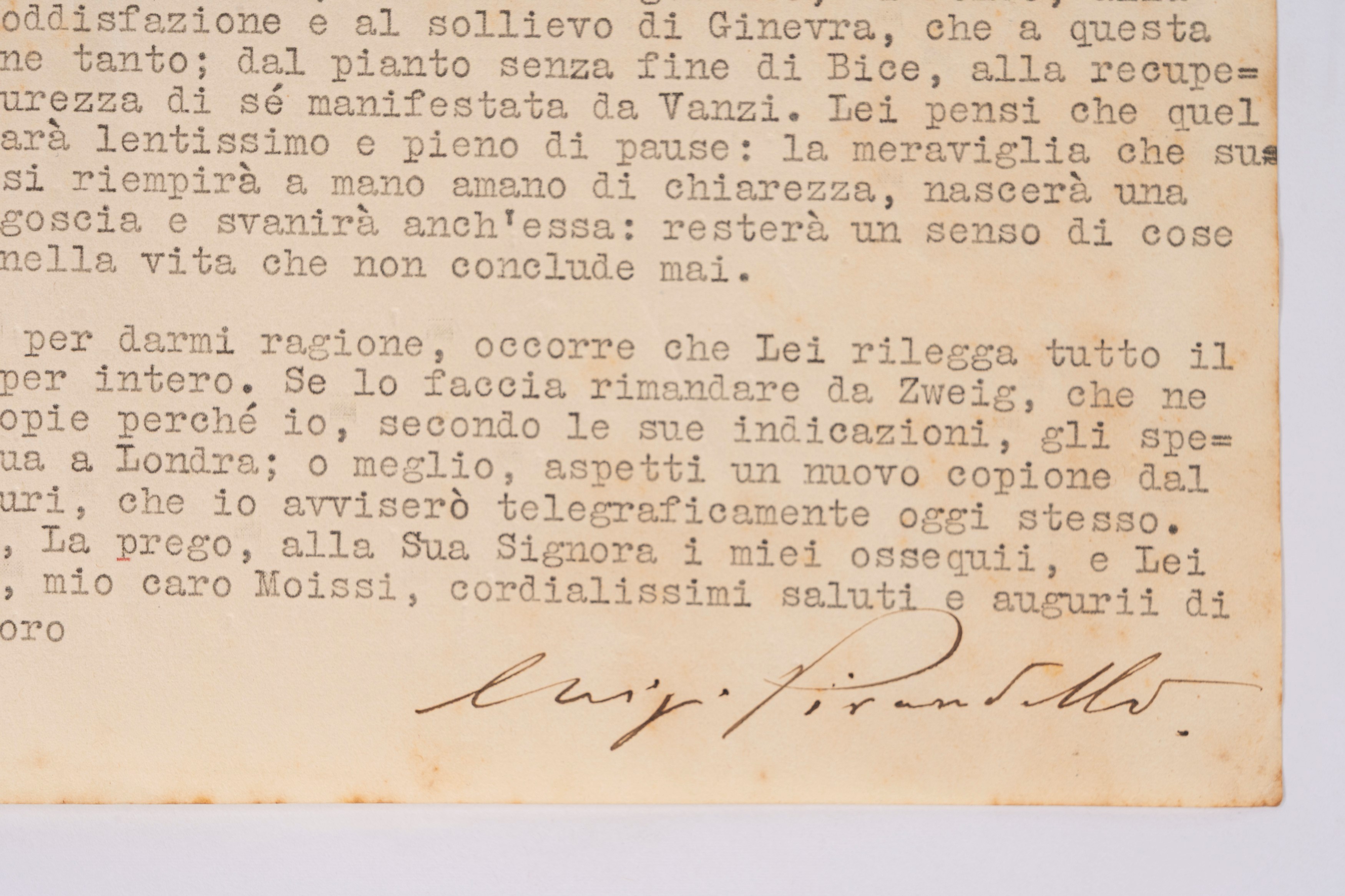 Due lettere dattiloscritte con firma