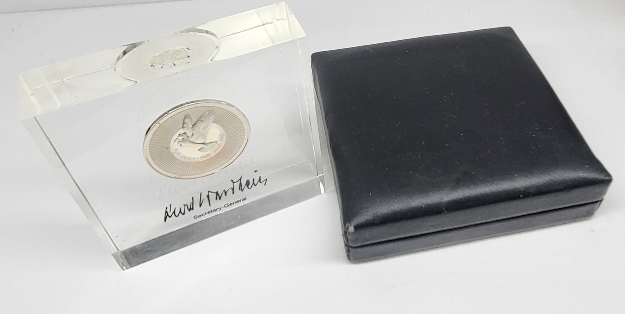 Medaglia per la pace, argento Sterling 925, con firma del Segretario dell'ONU (1970s)