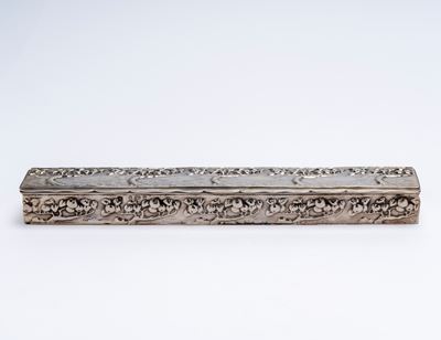 Argentiere Charles S. Green & Co Ltd, Scatola porta penne in argento 925 in stile Art Nouveau