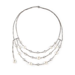 Necklace with pearls and zirconia