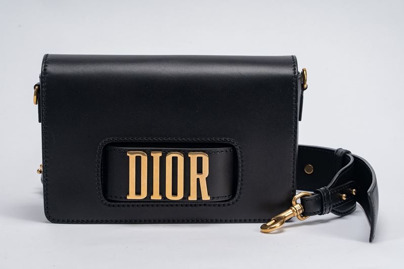 Christian Dior - Borsa Dior(R)Evolution in pelle nera con tracolla staccabile