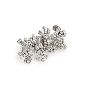Double clip brooch with diamonds