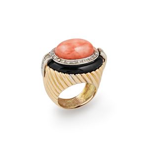 Ring with coral
