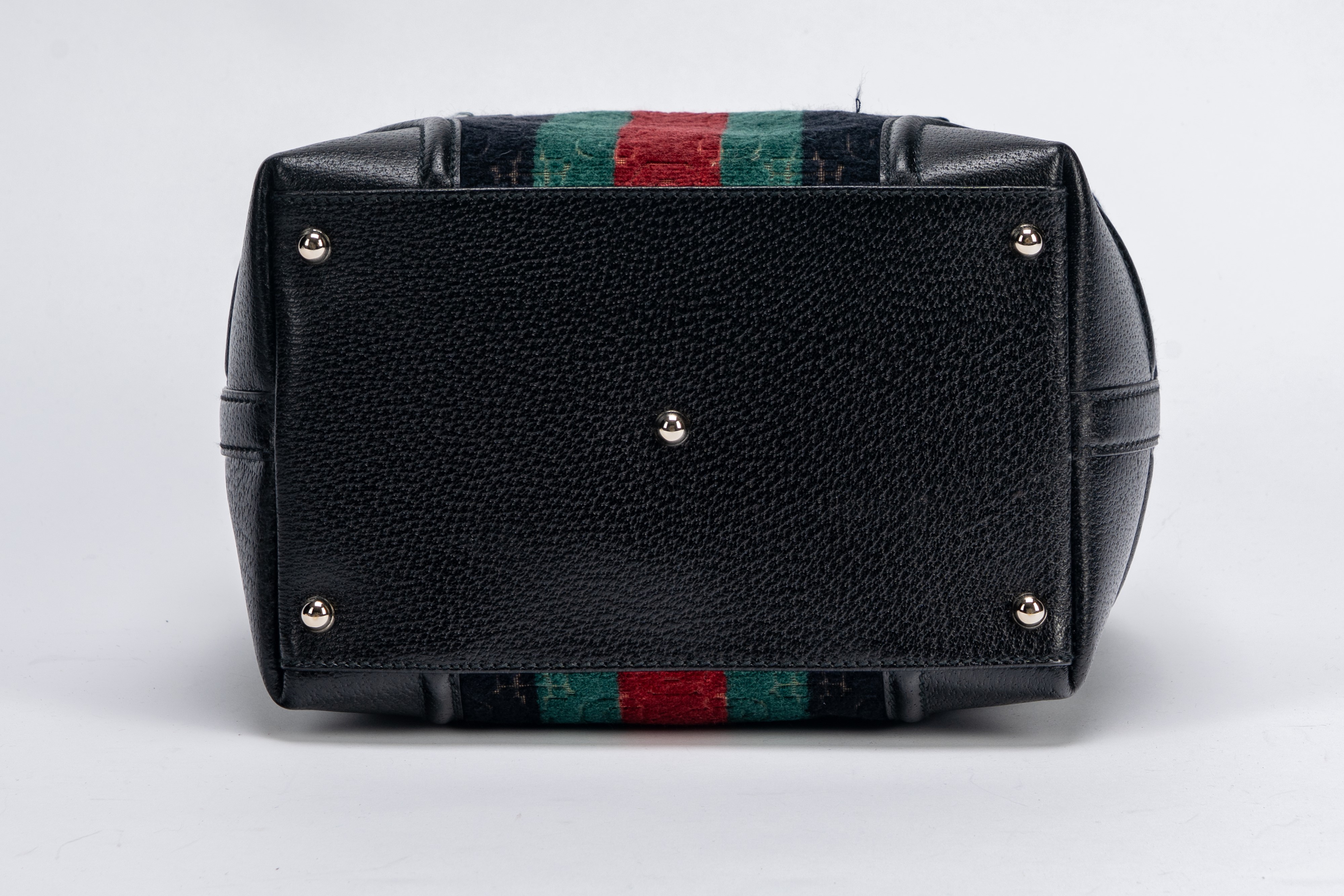 Gucci - Bauletto Boston in velluto con decoro Horsebit a rilievo