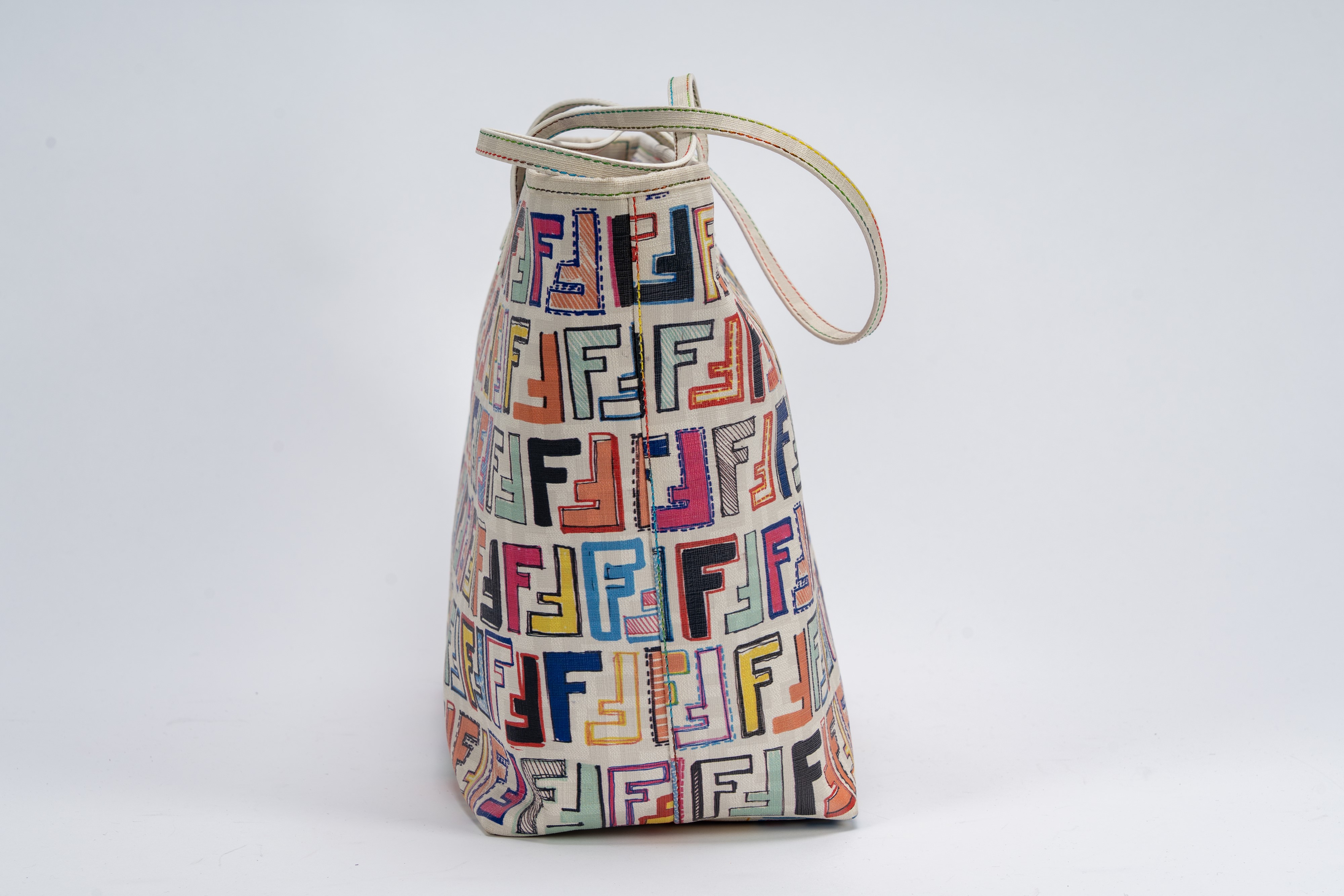 Fendi - Borsa Roll, tessuto spalmato multicolor con motivo Zucca