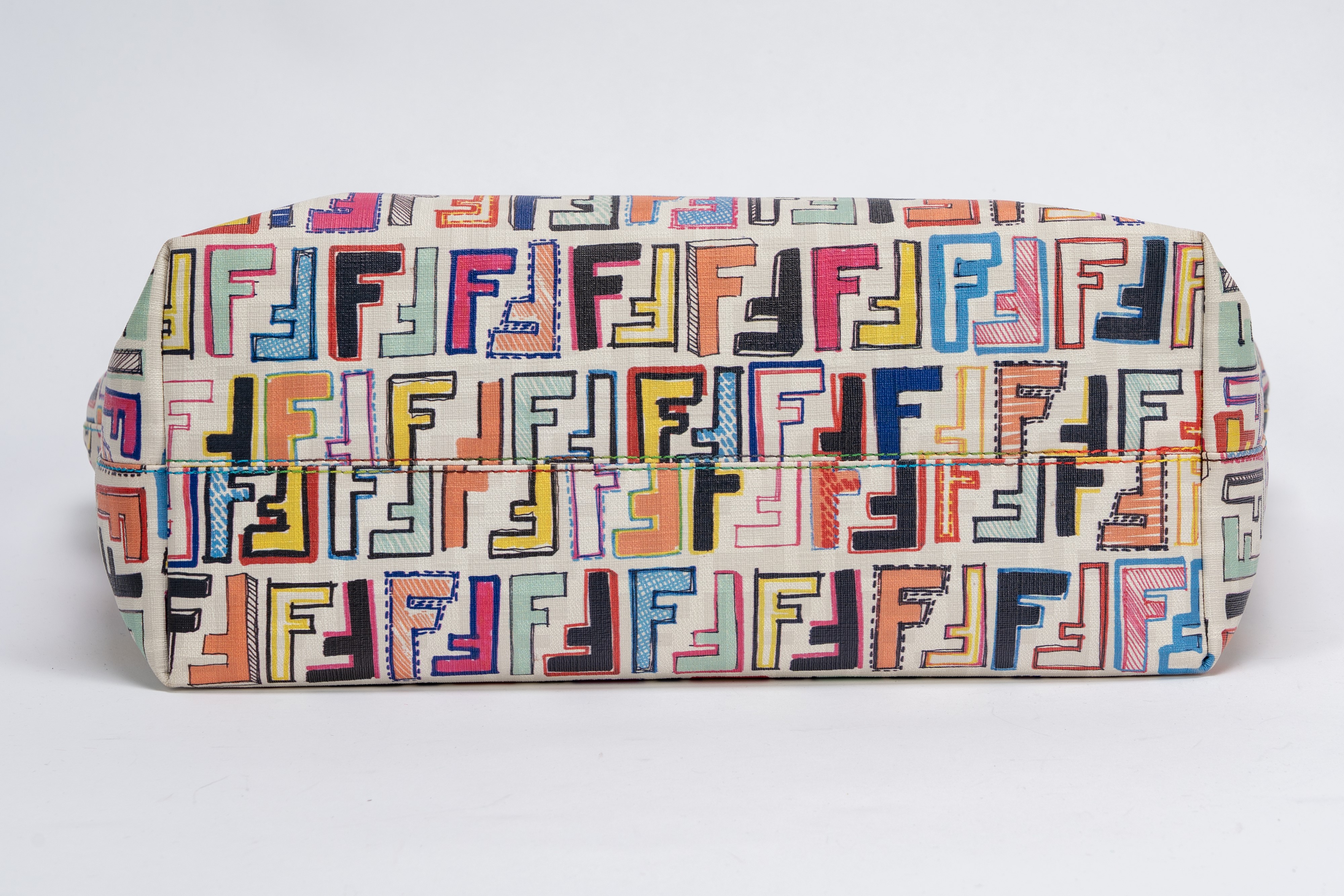 Fendi - Borsa Roll, tessuto spalmato multicolor con motivo Zucca