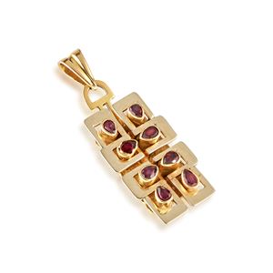 Pendant with rubies