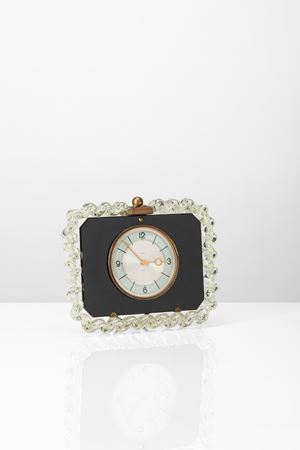 Cornice con orologio