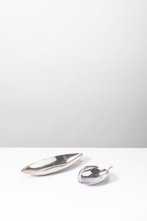 Pair of centerpieces from the 'Gallia' collection