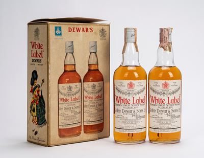 John Walker & Sons Ltd., White Label Dewar's Finest Scotch Whisky (2 bottiglie)
