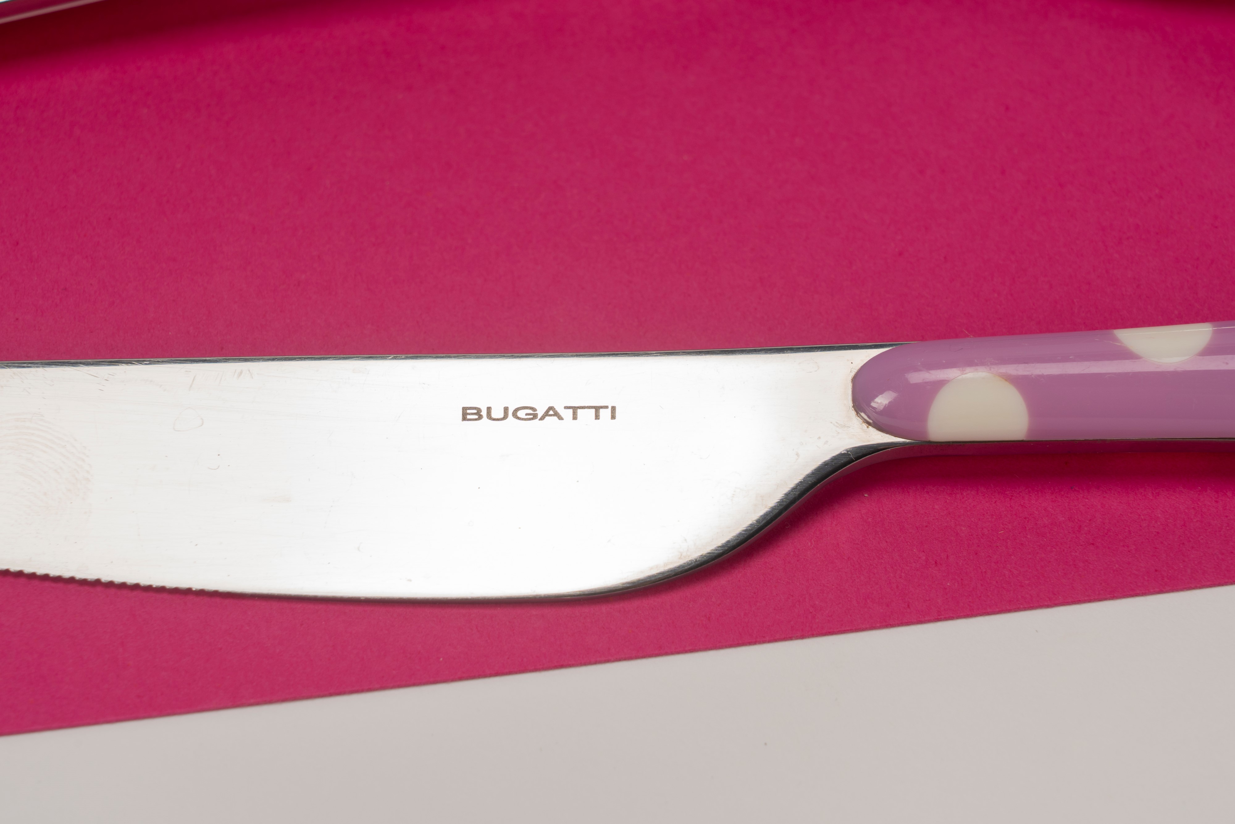 Bugatti, Servizio di posate da tavola in acciaio inox per sei persone