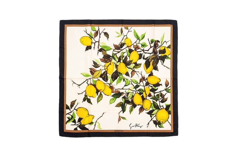 Battistoni - Foulard in seta con motivo ai limoni, fondo panna, bordo nero (1985)